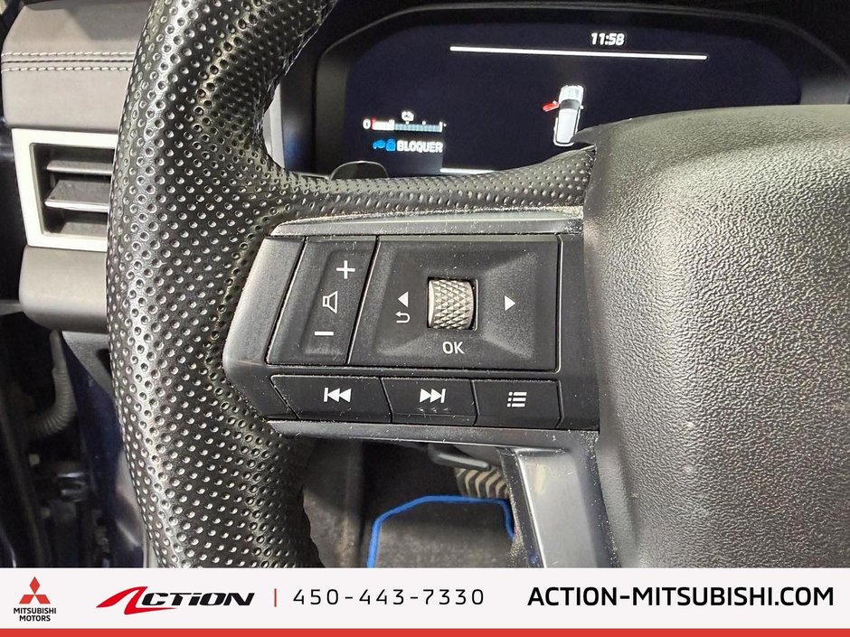 Mitsubishi Outlander PHEV LE Toit Pano Carplay/Android Auto Volant Chauffant 2024-20