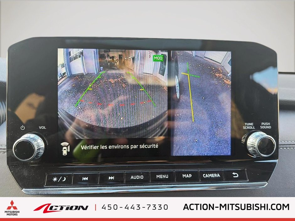 Mitsubishi Outlander PHEV LE Toit Pano Carplay/Android Auto Volant Chauffant 2024-28