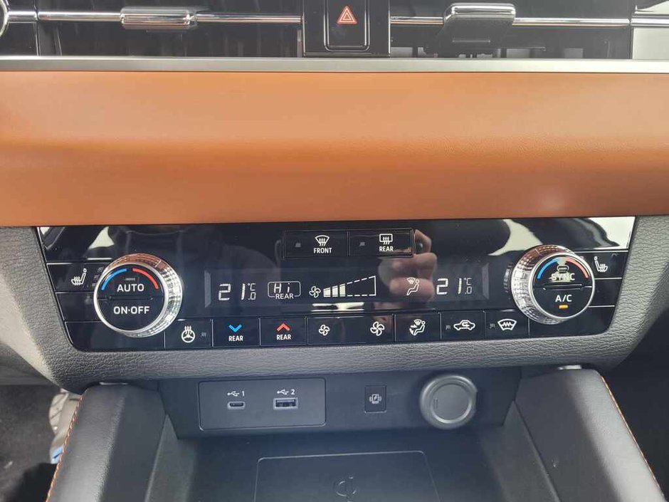 Mitsubishi OUTLANDER PHEV GT S-AWC, affichage tête haute, Mi-Pilot, Mags 20p 2025-22