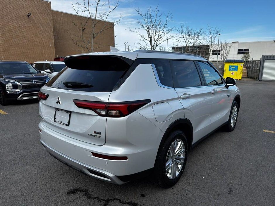2025 Mitsubishi OUTLANDER PHEV SE-5