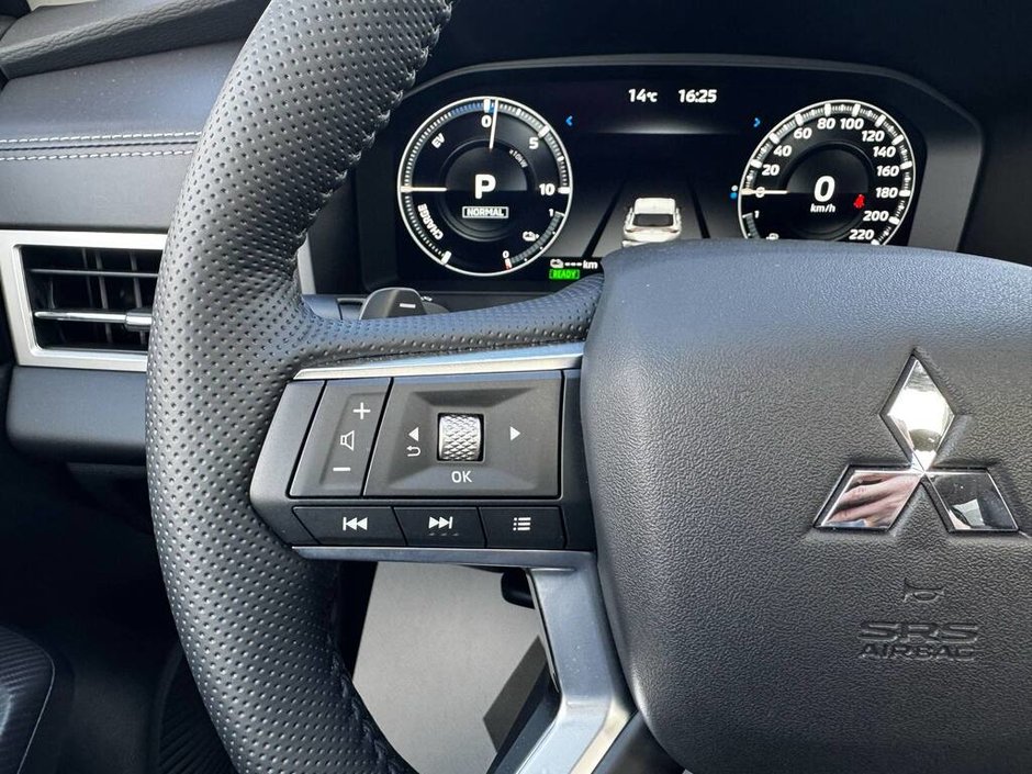 2025 Mitsubishi Outlander PHEV SE-25