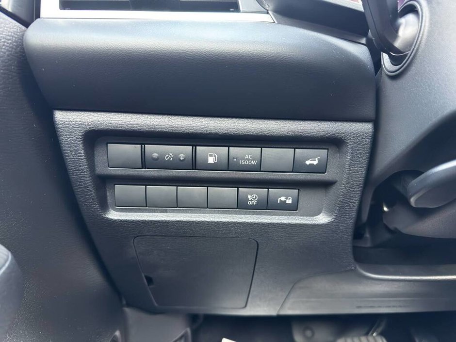 2025 Mitsubishi Outlander PHEV SE-27