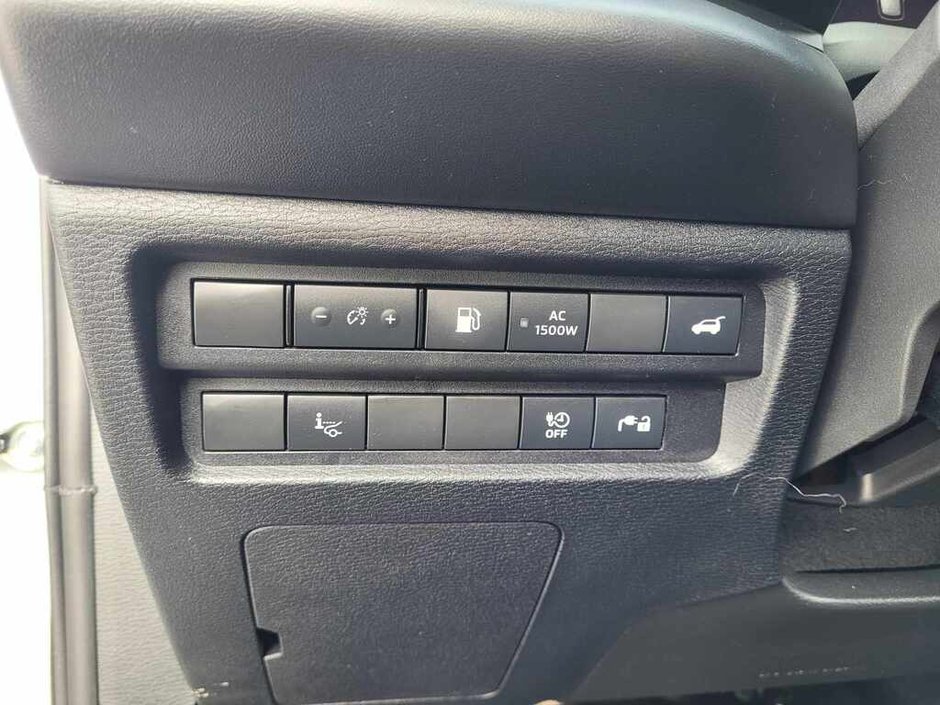 2025 Mitsubishi Outlander PHEV GT-17