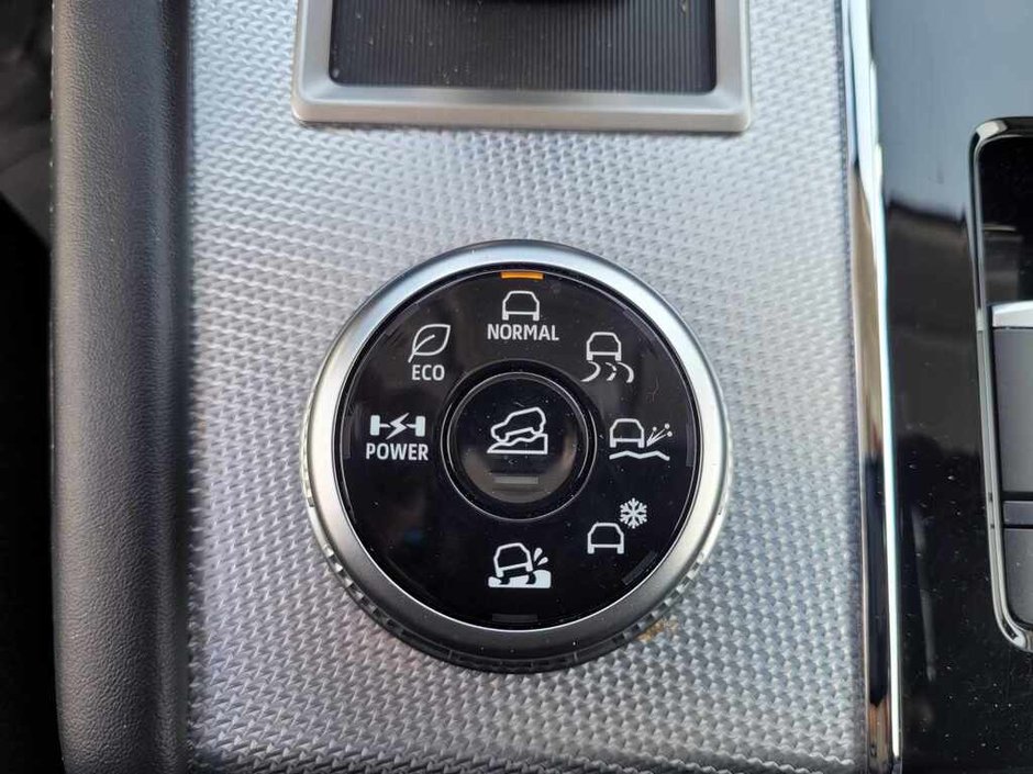 2025 Mitsubishi Outlander PHEV GT-23