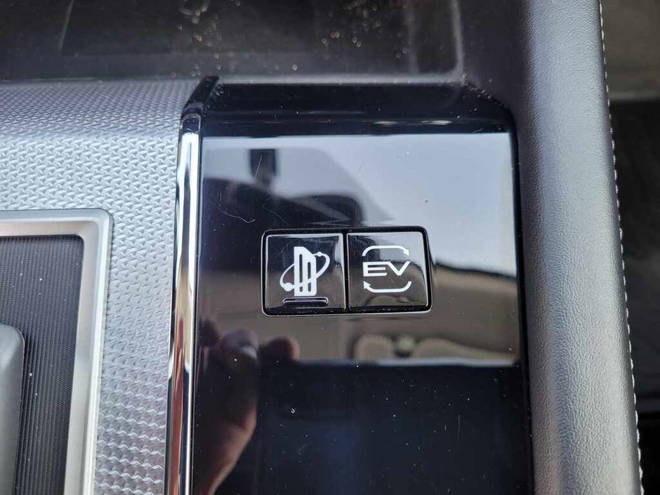 2025 Mitsubishi Outlander PHEV GT-22