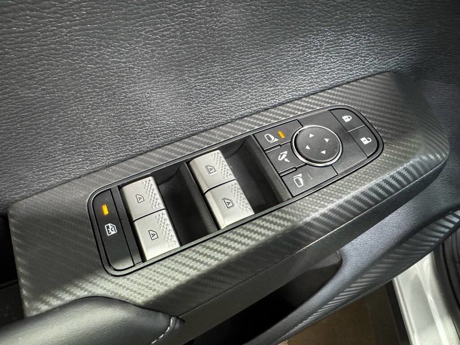 2025 Mitsubishi Outlander PHEV SE S-AWC Garantie 10ans/160,000km-18