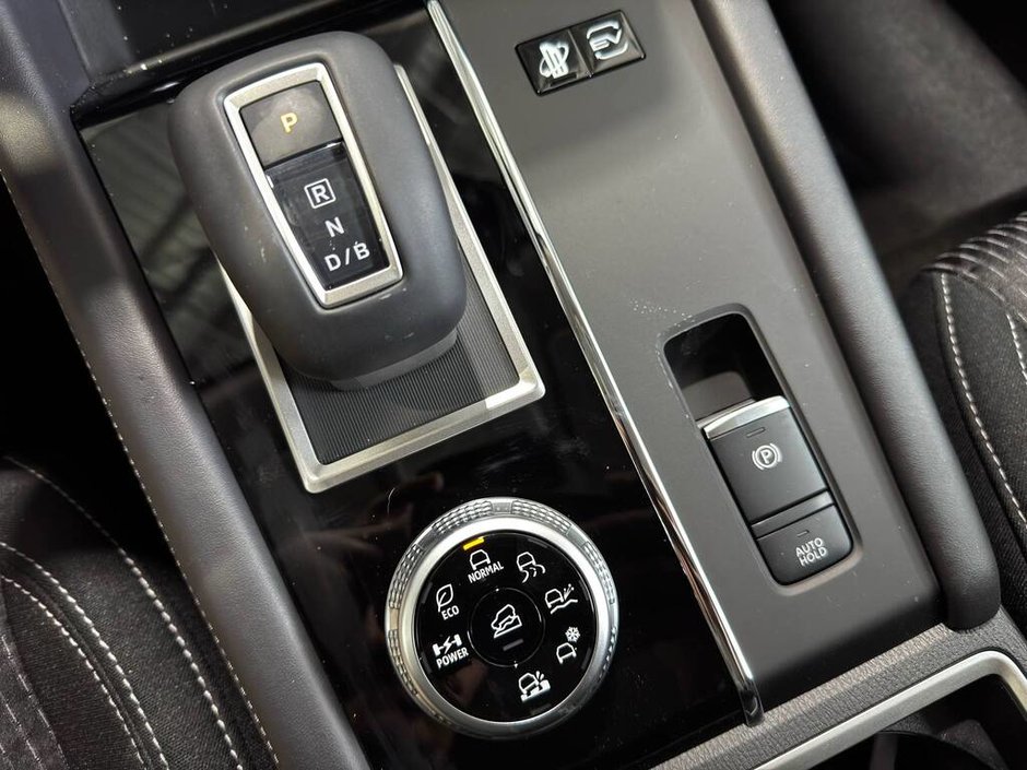 2025 Mitsubishi Outlander PHEV SE S-AWC Garantie 10ans/160,000km-31