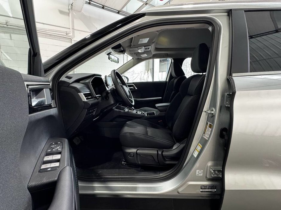 2025 Mitsubishi Outlander PHEV SE S-AWC Garantie 10ans/160,000km-11