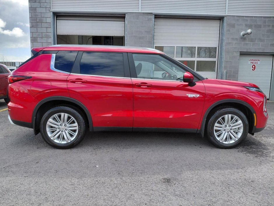 2025 Mitsubishi OUTLANDER PHEV SE-6