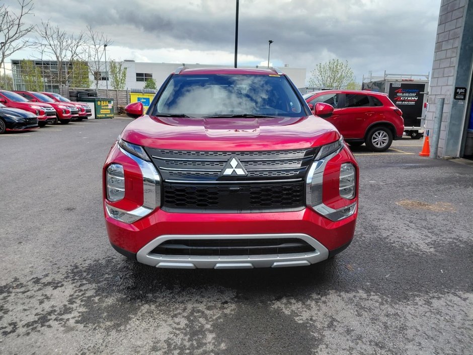 2025 Mitsubishi OUTLANDER PHEV SE-8