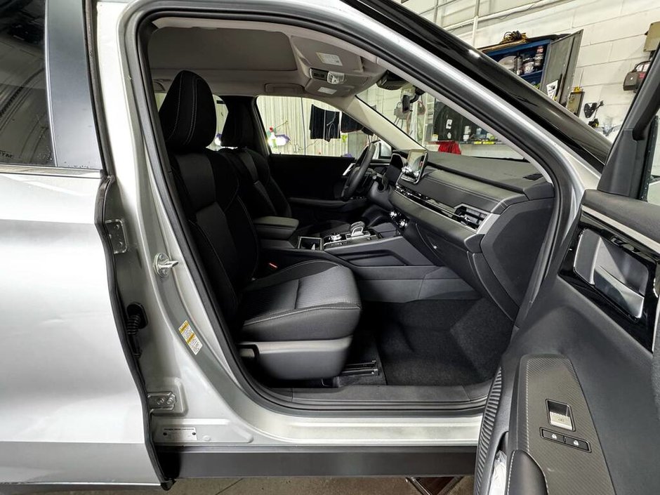 Mitsubishi OUTLANDER PHEV SE Garantie 10 ans/ 160,000km 2025-18