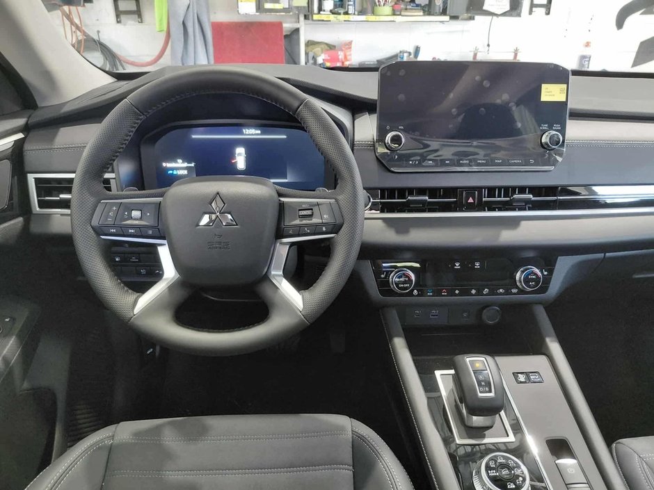 Mitsubishi OUTLANDER PHEV LE  Garantie 10 ans/160,000km 2025-21