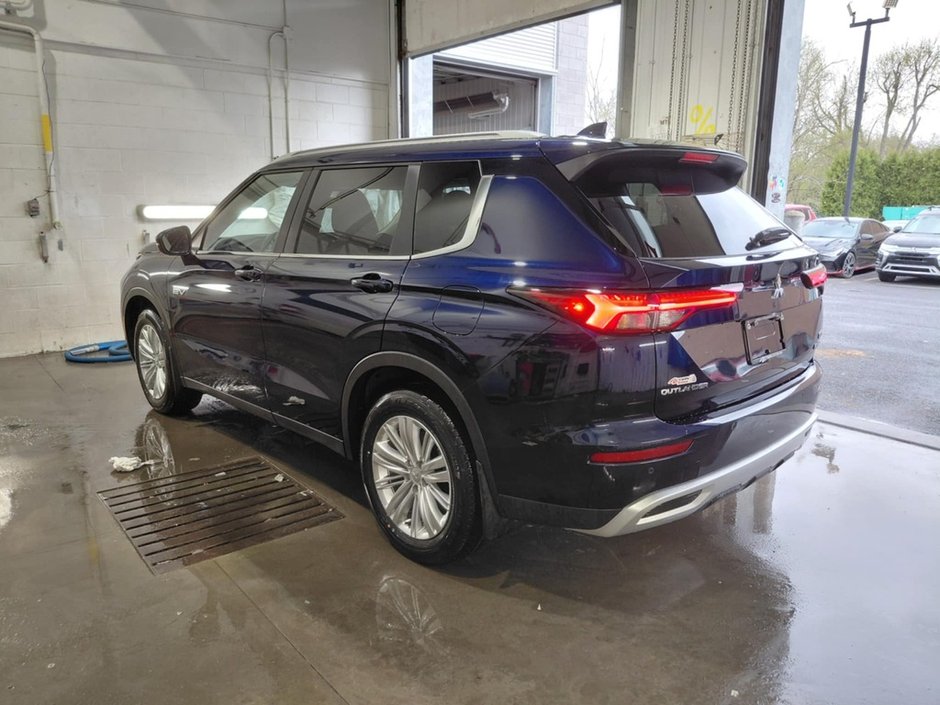2025 Mitsubishi OUTLANDER PHEV SE-3