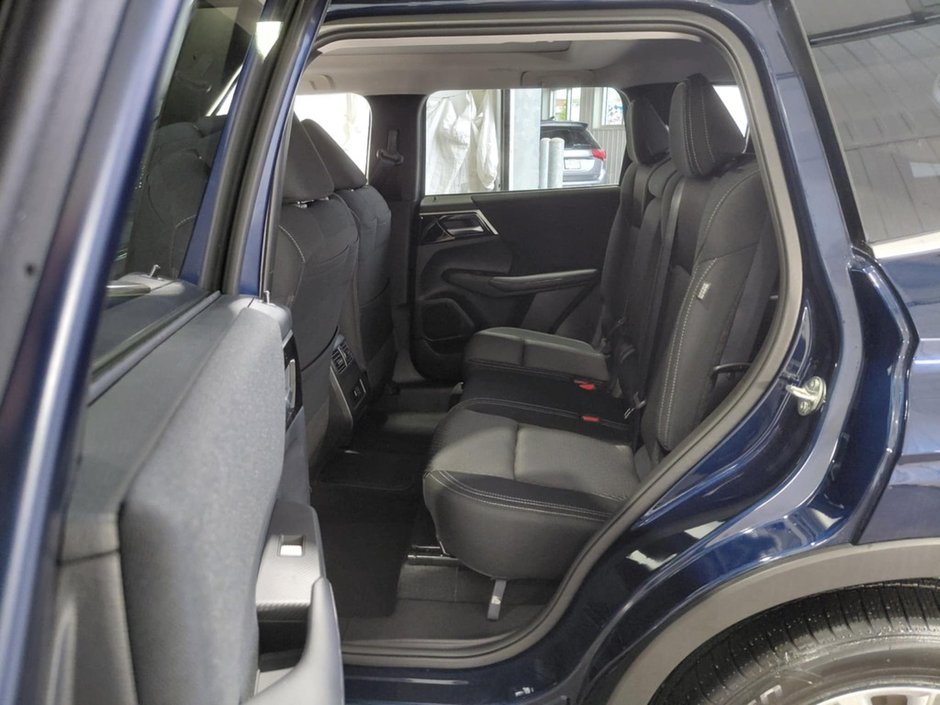 2025 Mitsubishi OUTLANDER PHEV SE-13