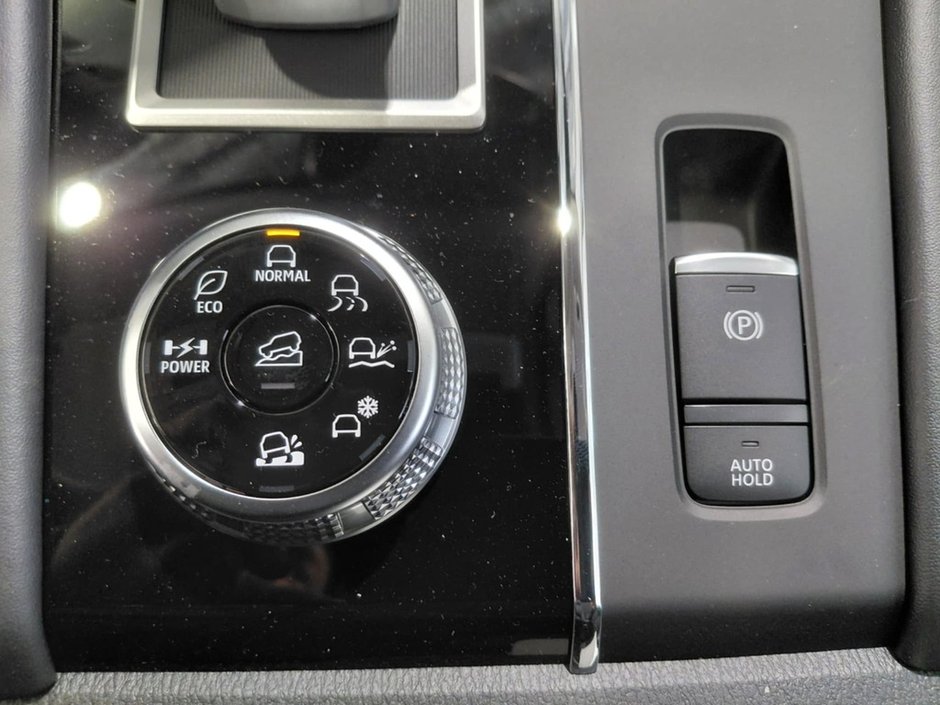 2025 Mitsubishi OUTLANDER PHEV SE-33