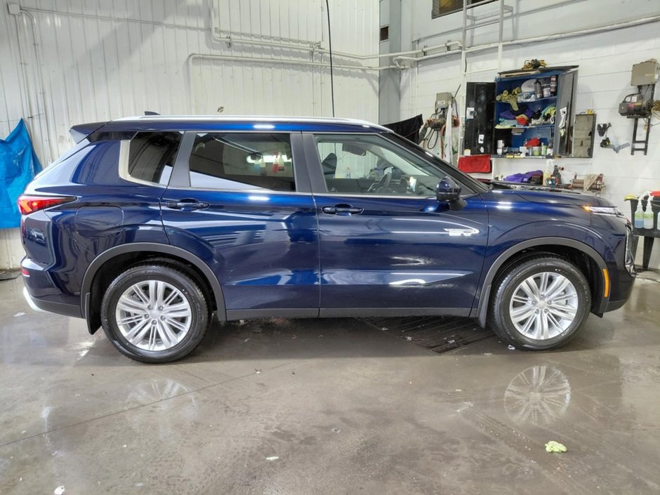 2025 Mitsubishi OUTLANDER PHEV SE-6