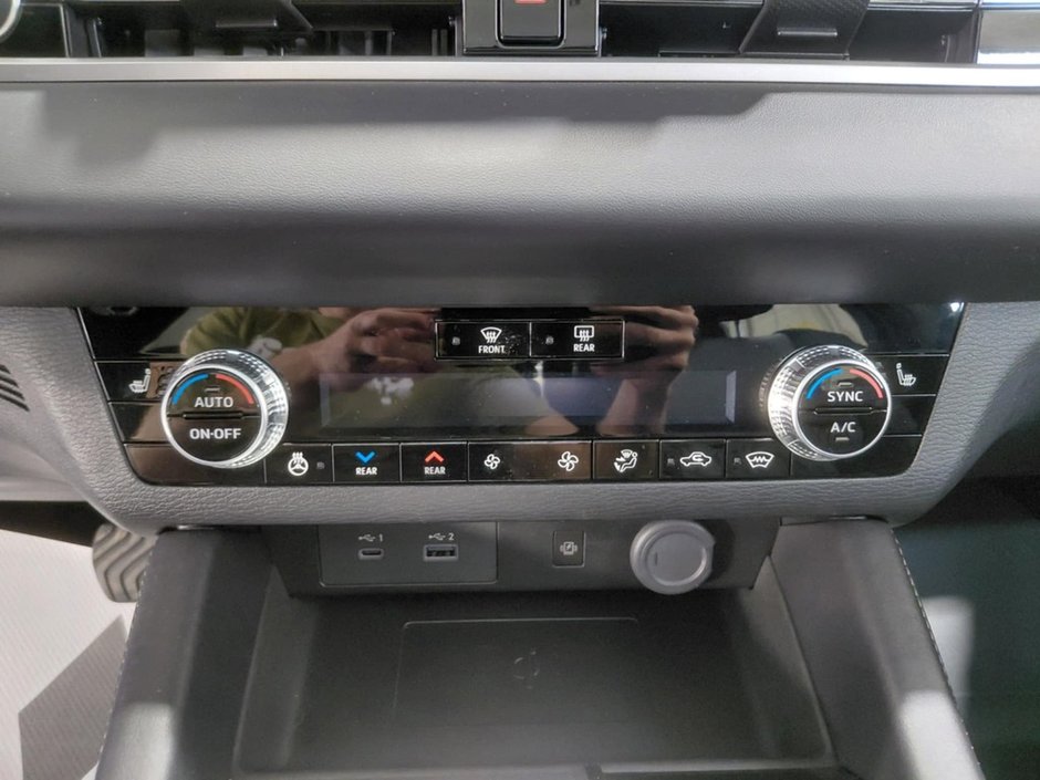 2025 Mitsubishi OUTLANDER PHEV SEL-27