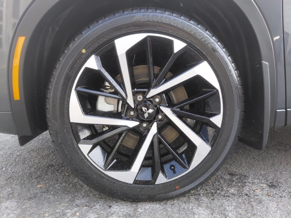 2025 Mitsubishi OUTLANDER PHEV SEL-2