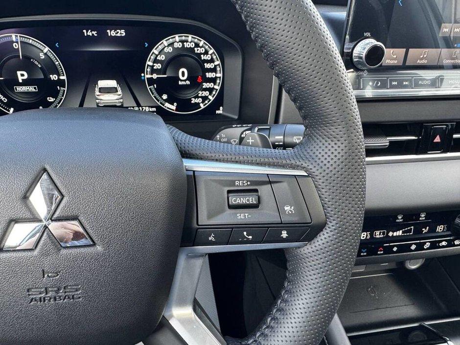 2025 Mitsubishi Outlander PHEV SE S-AWC Garantie 10ans/160,000km-26