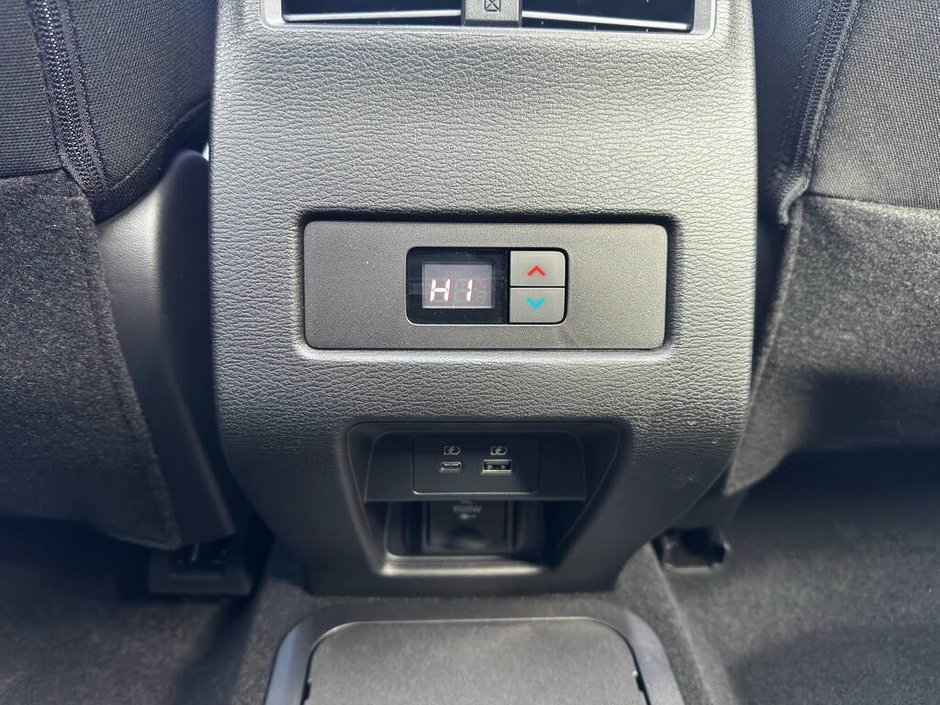 2025 Mitsubishi OUTLANDER PHEV SE-17
