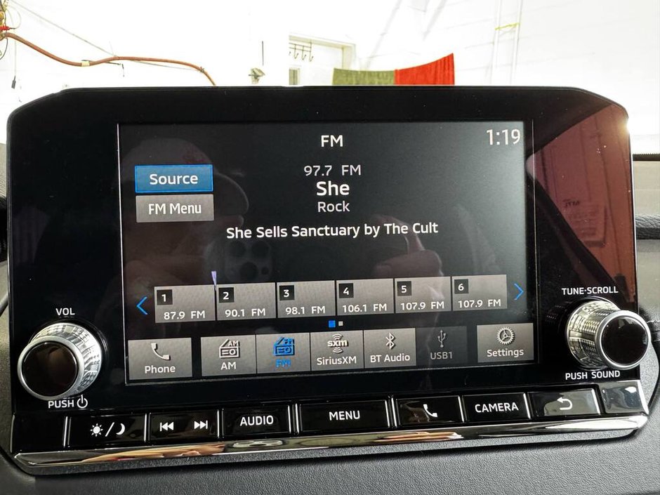2025 Mitsubishi OUTLANDER PHEV SE-29