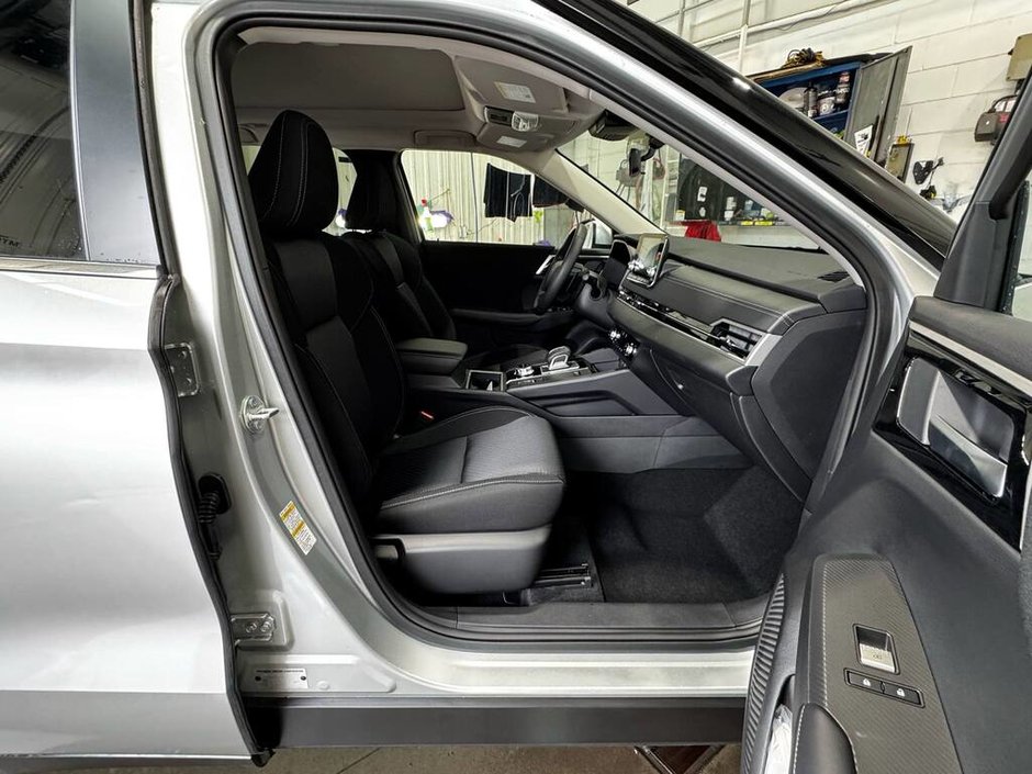 Mitsubishi OUTLANDER PHEV Financement et Location à partir de 0% 2025-18