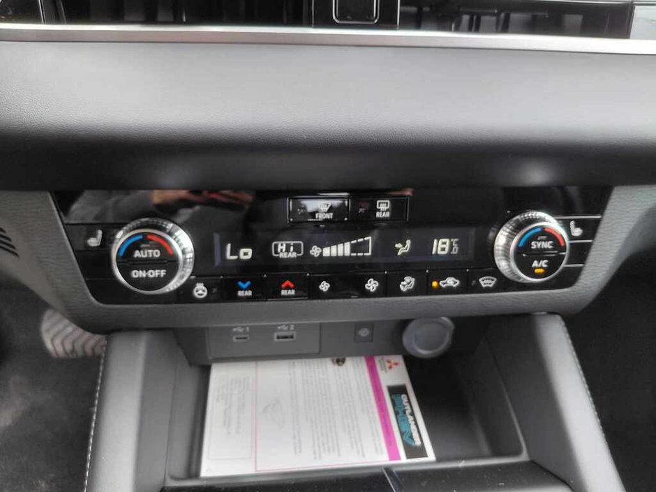 2025 Mitsubishi OUTLANDER PHEV SE-28