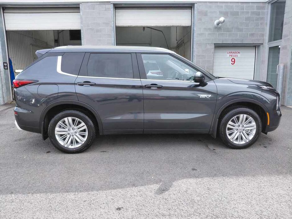 2025 Mitsubishi OUTLANDER PHEV SE-6
