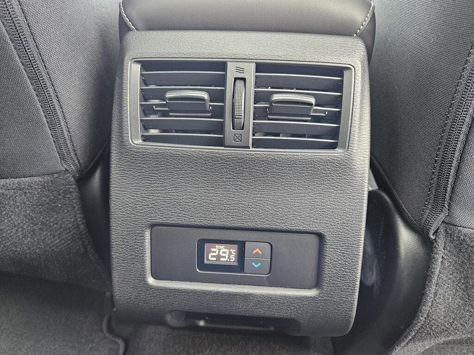 2025 Mitsubishi OUTLANDER PHEV SE-17