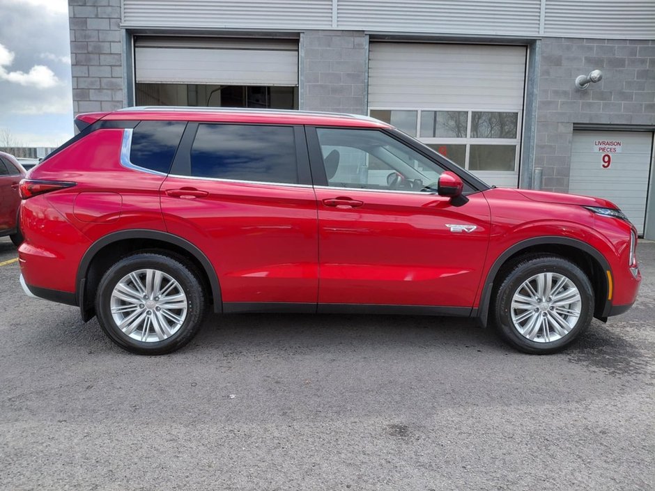 2025 Mitsubishi Outlander PHEV SE-6