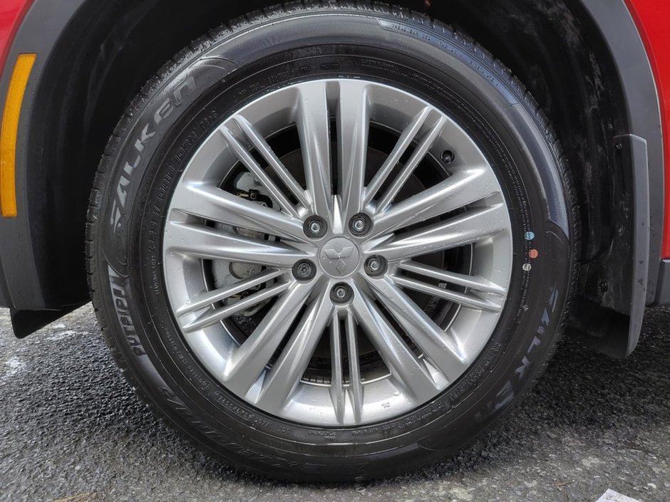 Mitsubishi OUTLANDER PHEV SE 2025-2