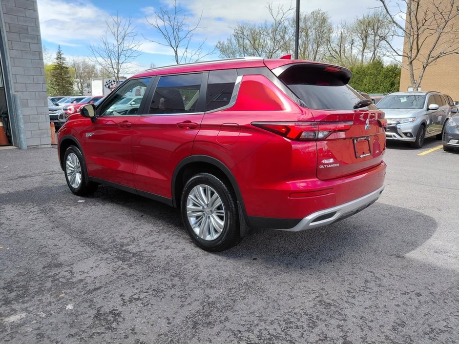 2025 Mitsubishi Outlander PHEV SE-3