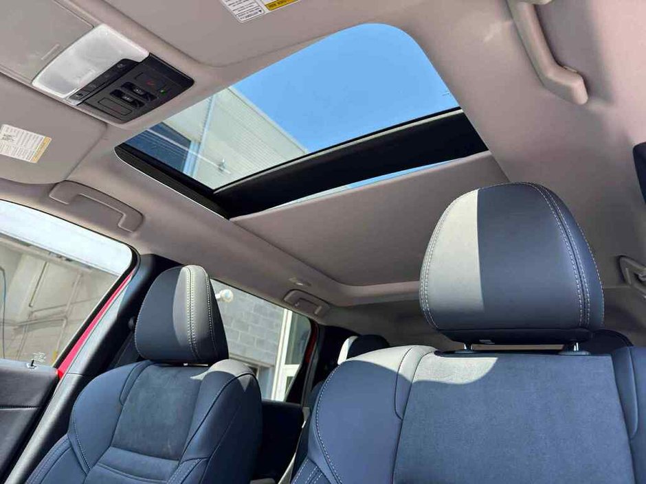 Mitsubishi OUTLANDER PHEV LE 2025-12
