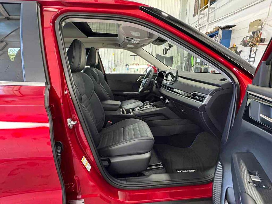 Mitsubishi OUTLANDER PHEV LE 2025-17