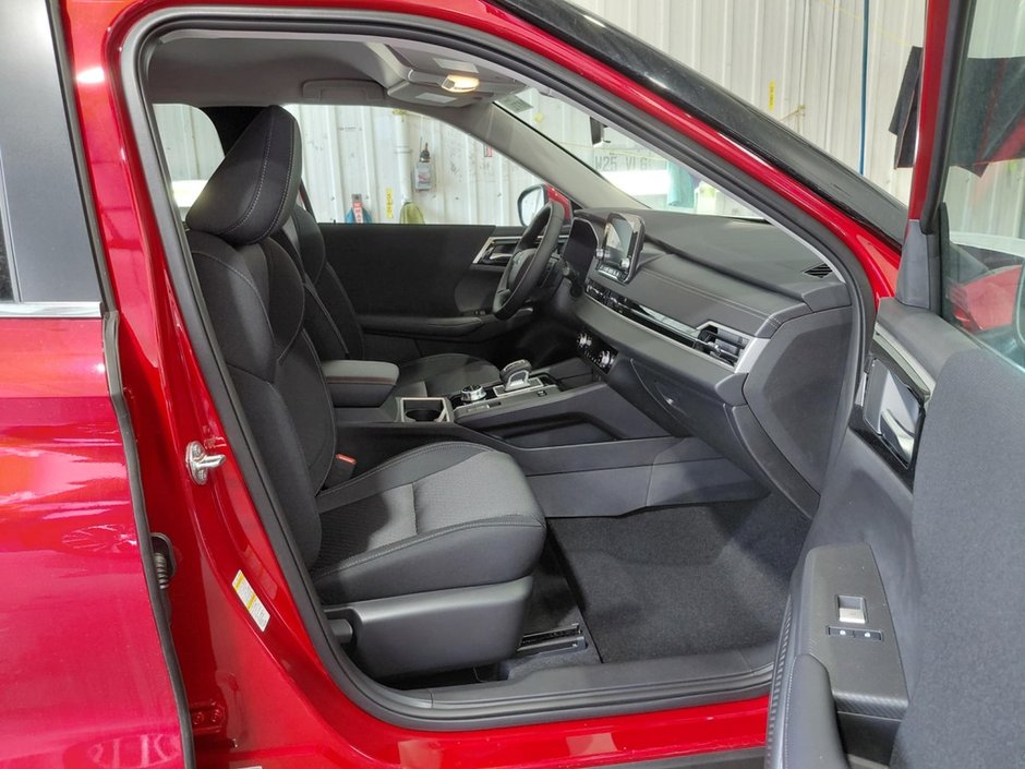 2025 Mitsubishi OUTLANDER PHEV ES-17
