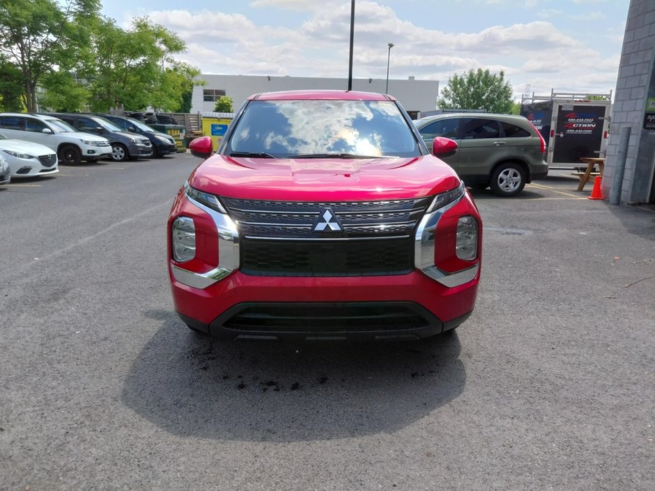 2025 Mitsubishi OUTLANDER PHEV ES-8