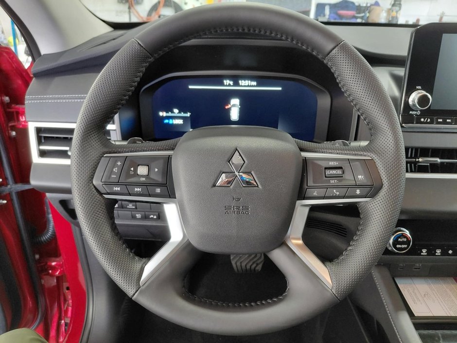 2025 Mitsubishi OUTLANDER PHEV ES-22