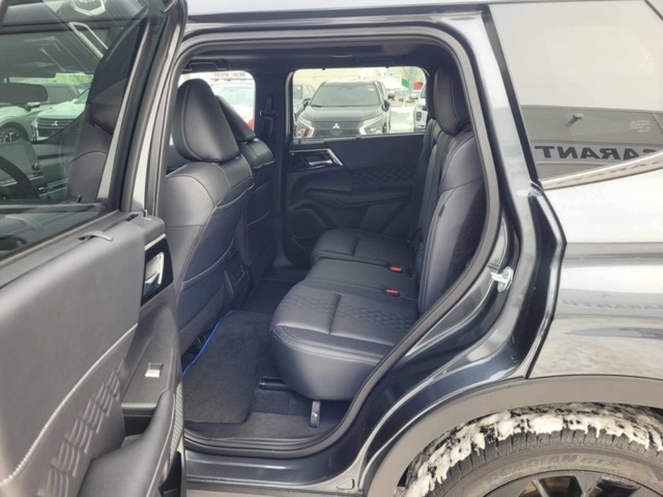 2025 Mitsubishi Outlander PHEV NOIR Garantie 10ans/160,000km-13