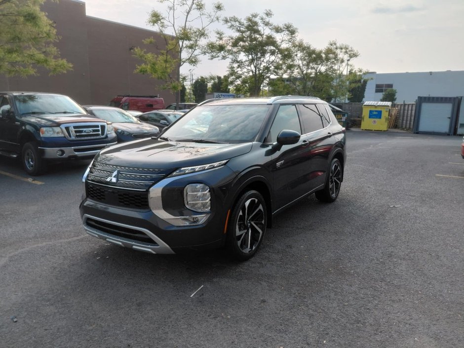 Mitsubishi Outlander PHEV SEL Garantie 10 ans / 160,000 km 2025-2