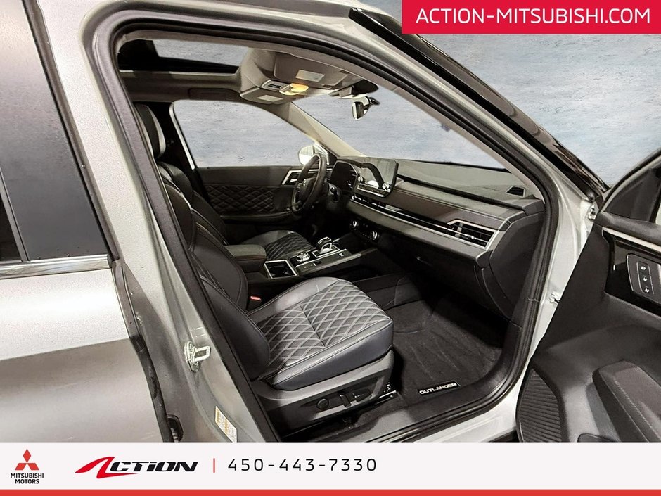 Mitsubishi Outlander PHEV Sel S-Awc. CUIR. TOIT PANO. MAGS 20'' 2025-23