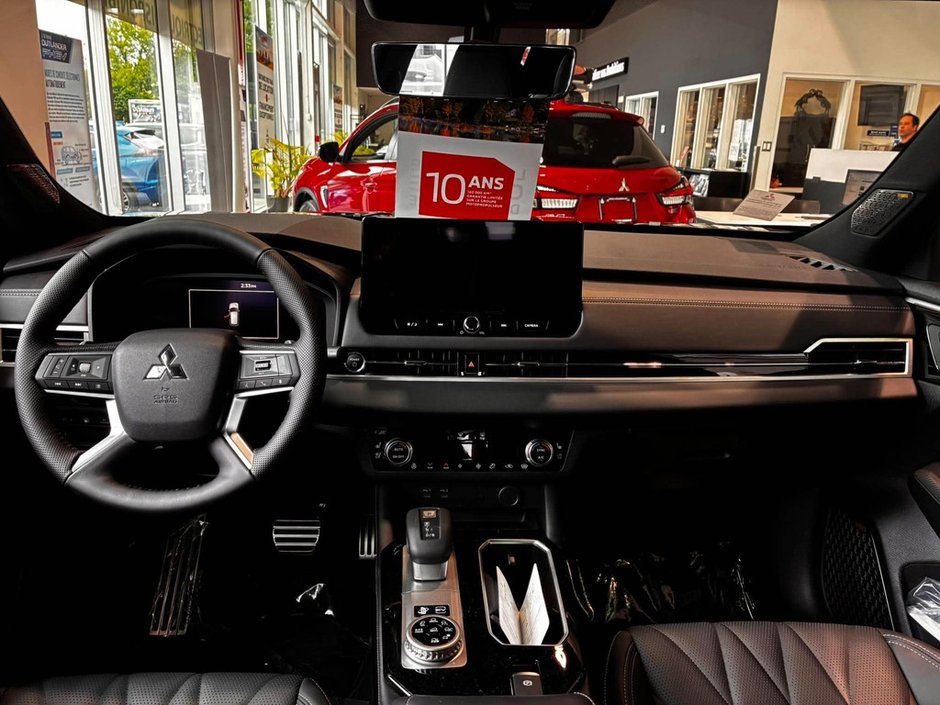 2026 Mitsubishi Outlander PHEV NOIR S-AWC-8
