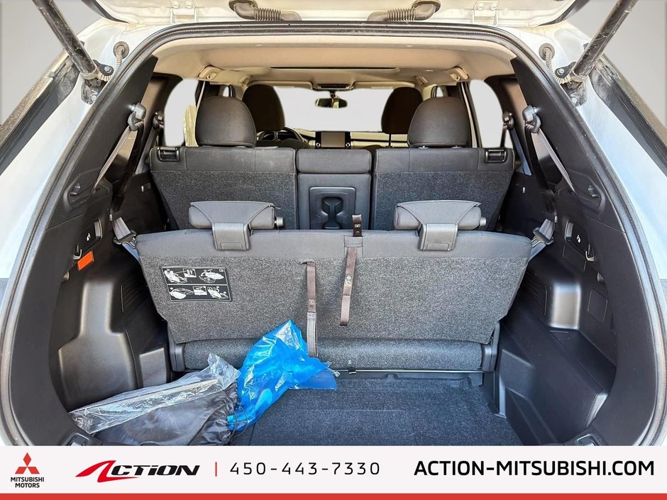 Mitsubishi OUTLANDER PHEV SE S-AWC SE 2025-12