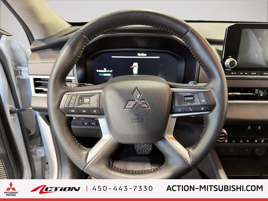 Mitsubishi OUTLANDER PHEV SE S-AWC SE 2025-19
