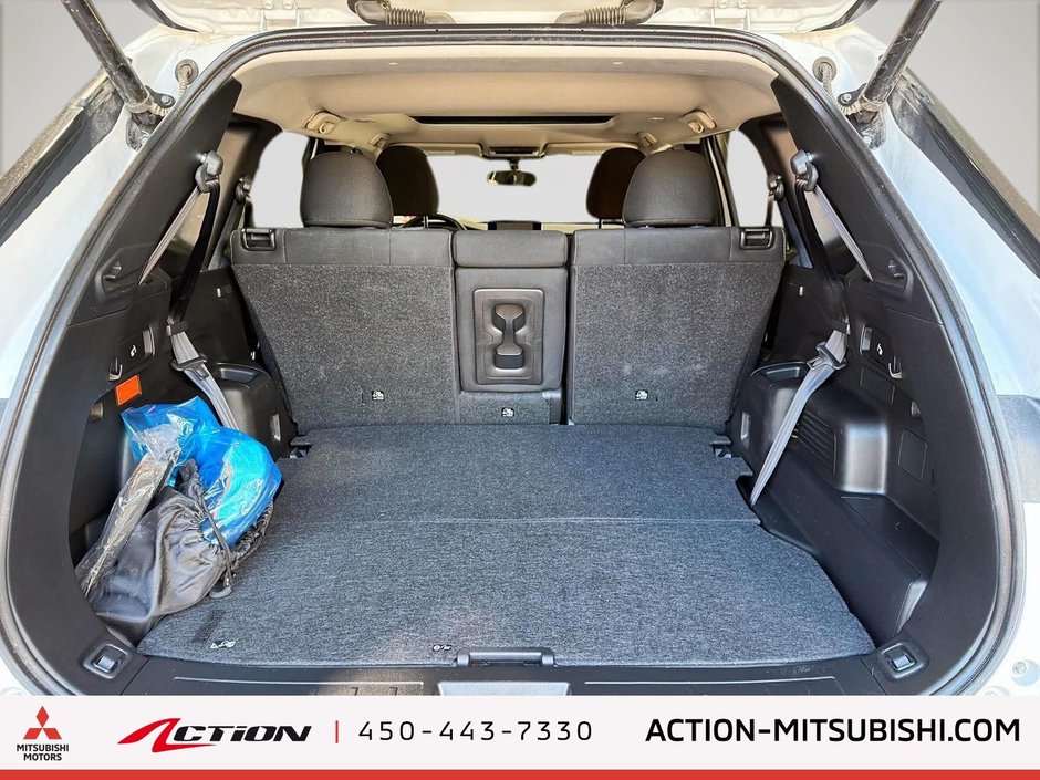 Mitsubishi OUTLANDER PHEV SE S-AWC SE 2025-13