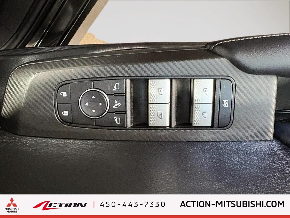 Mitsubishi Outlander Plug-In Hybrid SEL 2025-25