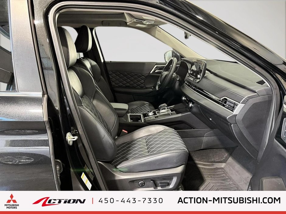 Mitsubishi Outlander Plug-In Hybrid SEL 2025-10