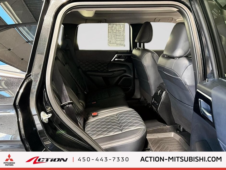 Mitsubishi Outlander Plug-In Hybrid SEL 2025-11