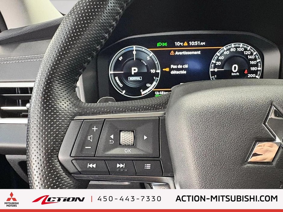 Mitsubishi Outlander Plug-In Hybrid SEL 2025-19