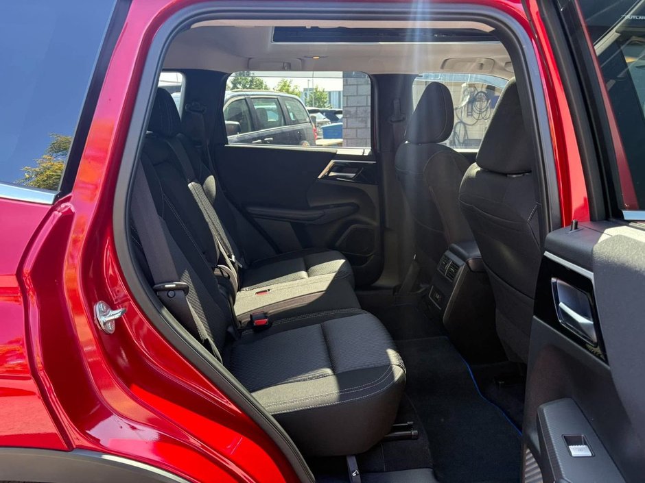 Mitsubishi Outlander Plug-In Hybrid  2025-21