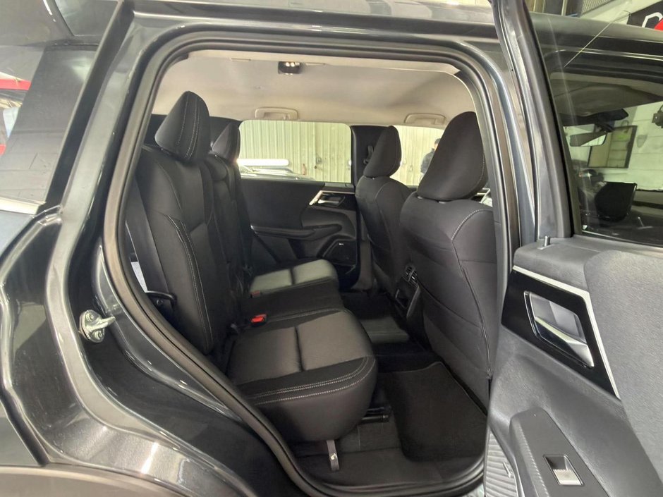 Mitsubishi Outlander Plug-In Hybrid ES 2026-26
